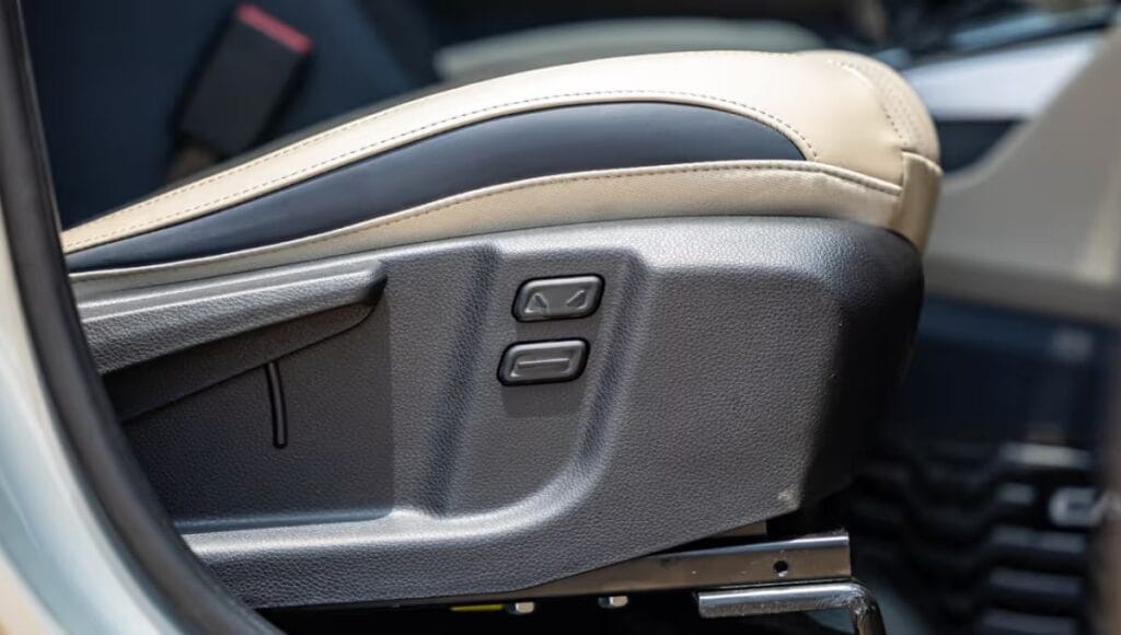 Kia Carens Clavis Powered Driver Seat